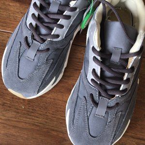 Adidas Yeezy Boost 700 Magnet FV9922 US6.5